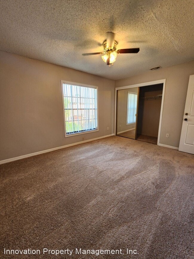 Building Photo - 2 br, 2.5 bath House - 3271 Forest Oaks Ct...
