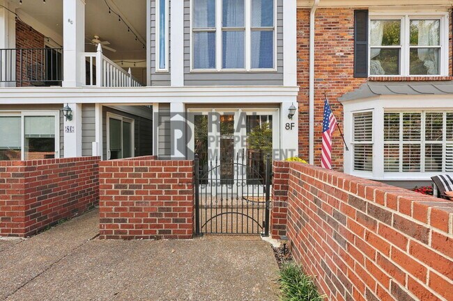 Foto del edificio - 5025 Hillsboro Pike