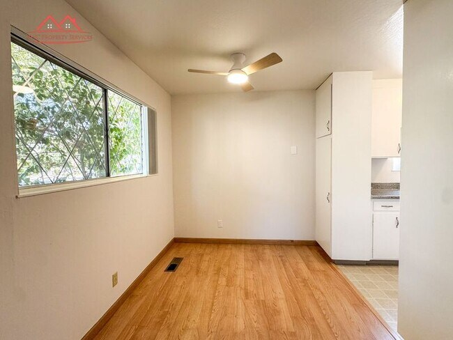 Foto del edificio - 411 College Ave