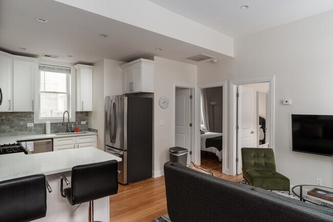 Foto del edificio - 846 N Hermitage Ave