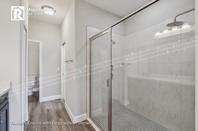 Building Photo - Modern Corner Townhome where Comfort Meets...
