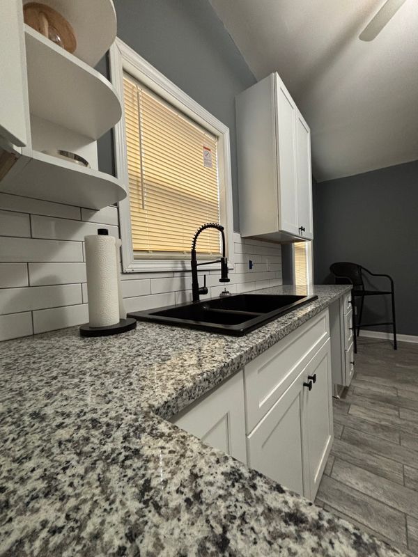 Foto del edificio - 2397 Abner Pl NW