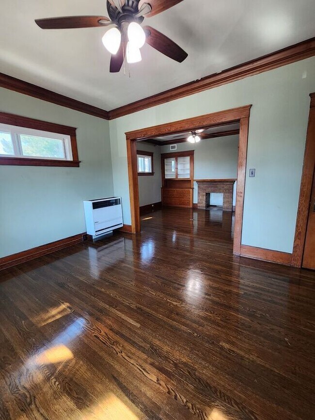 Foto del edificio - 1/2 off 1st Months RENT!! Victorian Gem in Golden Hill with garage! Flex Space!!