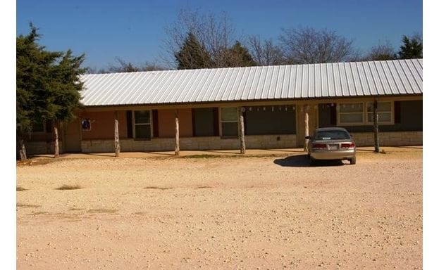 Building Photo - 2713 E FM 4