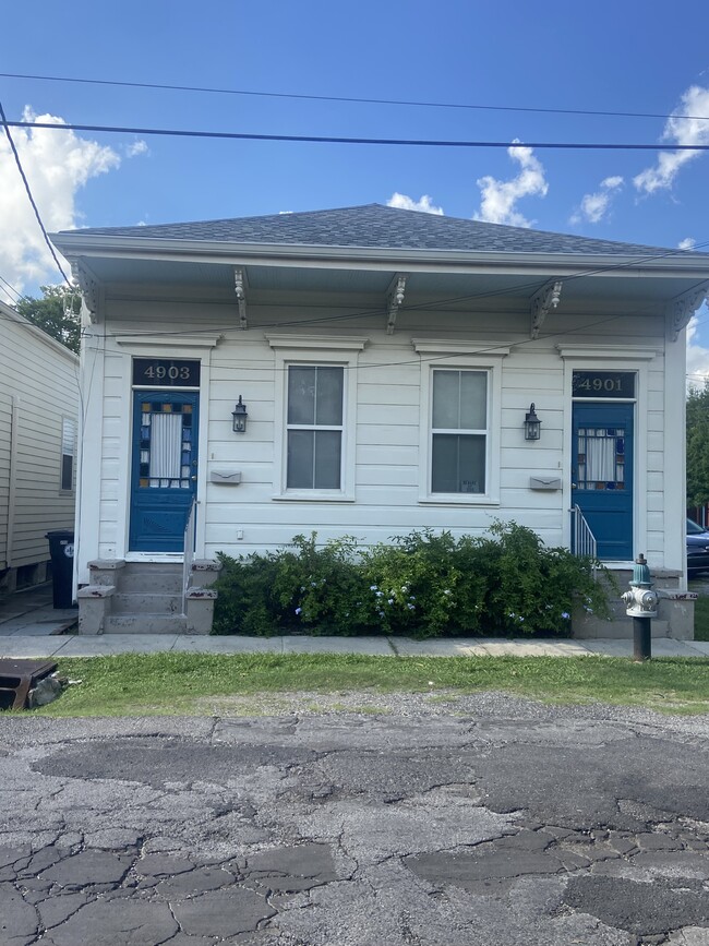 Building Photo - 4903 Coliseum St