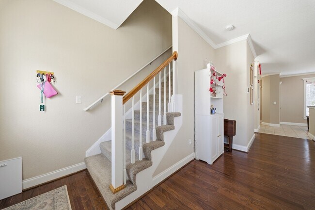 Foto del edificio - 544 Mill Creek Pkwy