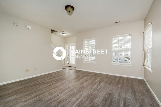 Foto del edificio - 4 Bedroom Pet-Friendly Home in Wentzville, MO with Main Street Renewal