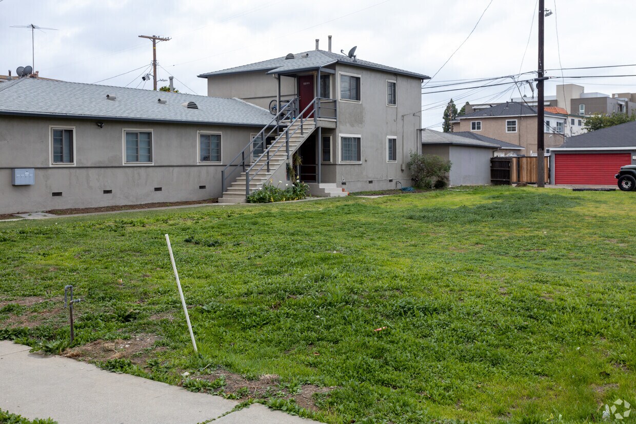 02/2022 - 8835 Reading Ave