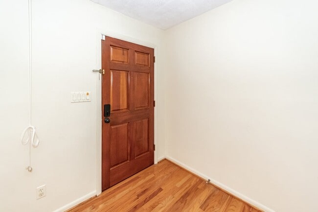 Foto del edificio - 453 Wade Hampton Dr