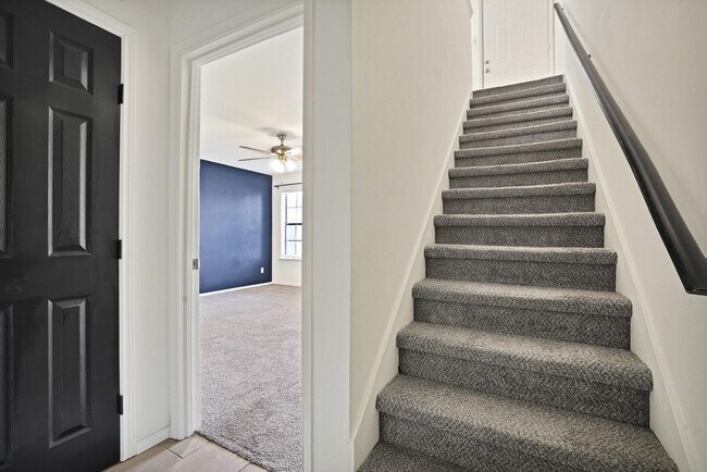 Foto del edificio - 8750 Park Ln
