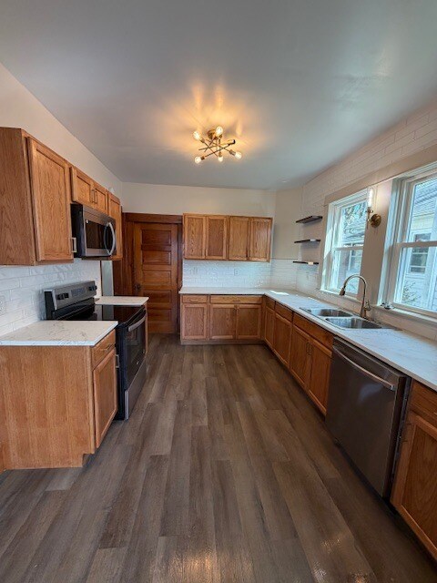 Foto del edificio - 819 S 24th St