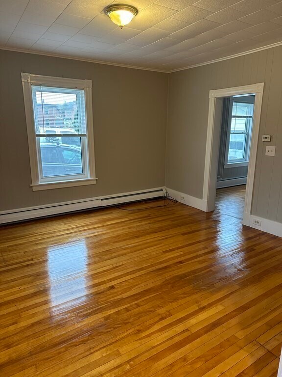 Building Photo - 2311 Main St