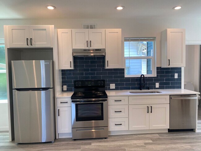 Foto del edificio - DT111 426 60th Tacoma Duplex
