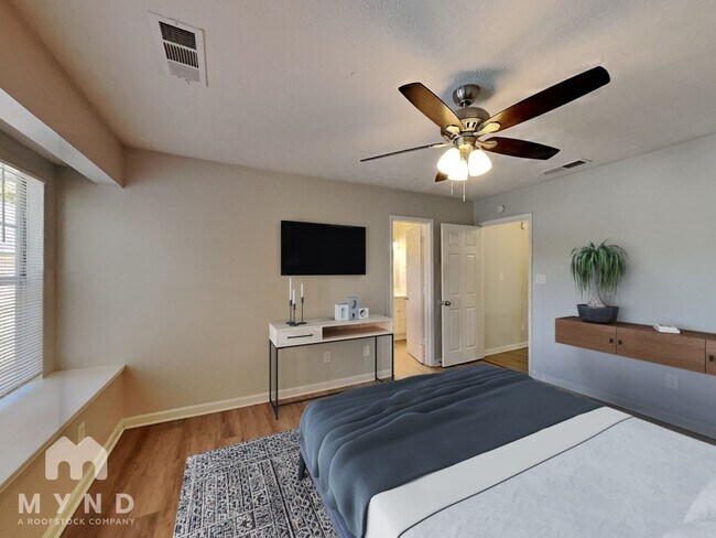 Foto del edificio - 545 Haymarket Ct