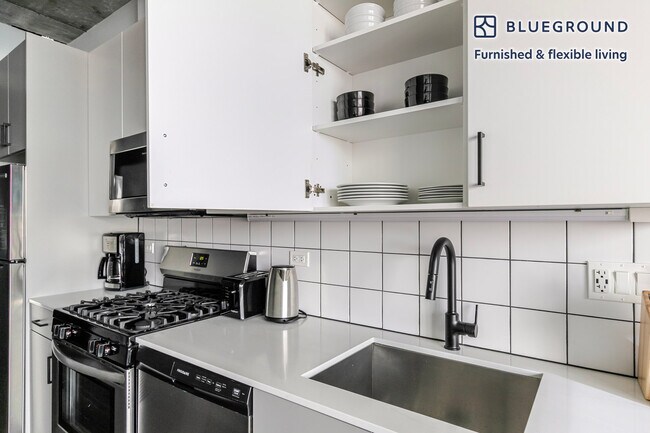 Foto del edificio - 61 W Erie St