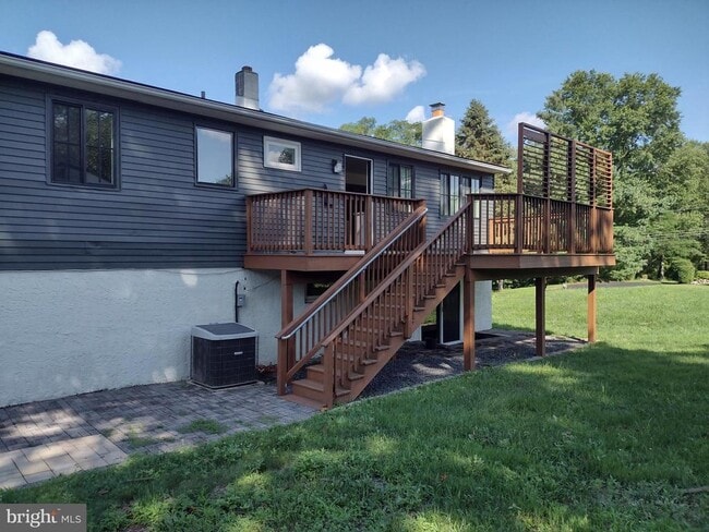 Building Photo - 64 Bogle Dr