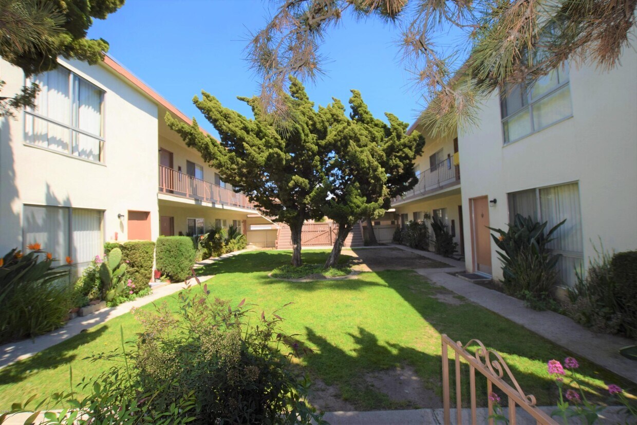 Foto del edificio - 2050 N Ventura Rd