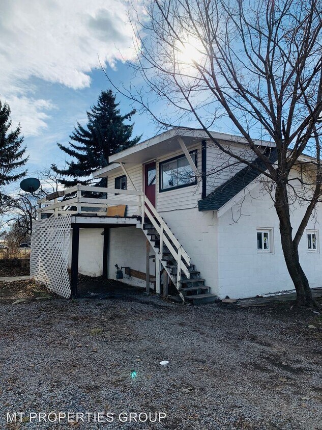 Building Photo - 2535-2541 River Rd