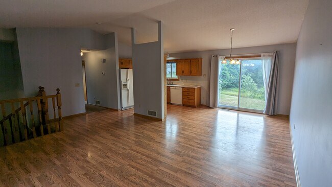 Building Photo - 14457 Bluebird St NW