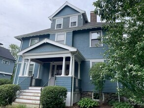 Building Photo - 308 Cabot St