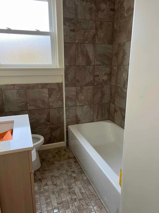 Foto del edificio - 7250 S Euclid Ave