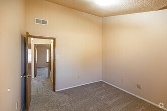 Building Photo - 712 Stafford Ct