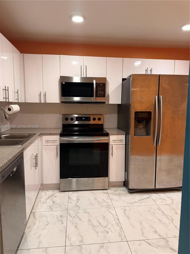 Building Photo - 2861 NW 47th Terrace