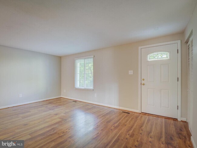 Building Photo - 10833 Split Oak Ln