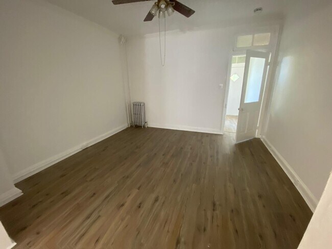 Building Photo - 2110 Ramsay St