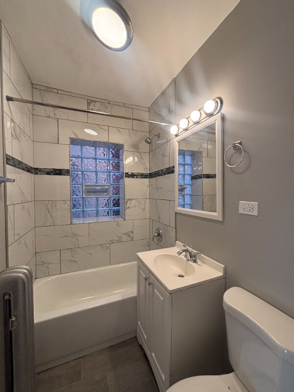 Foto del edificio - 3114-3116 W 61st St