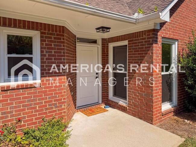 Foto del edificio - 825 Greystone Highlands Dr
