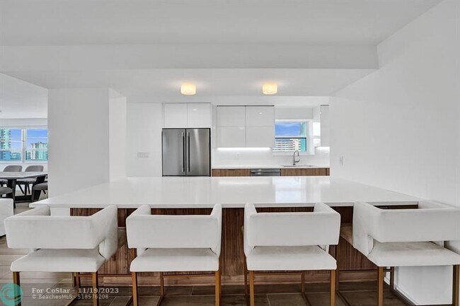 Building Photo - 3430 Galt Ocean Dr