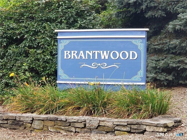Foto del edificio - 10 Brantwood Dr