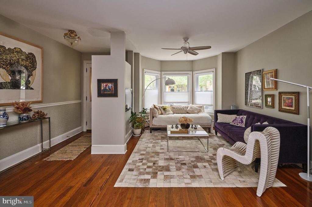 Primary Photo - 25 Perry St