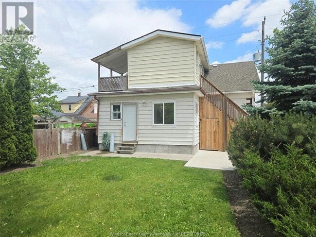 Building Photo - 476 Hyde St