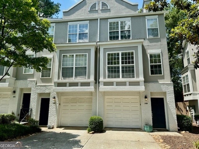 Primary Photo - 1166 Village Ct SE
