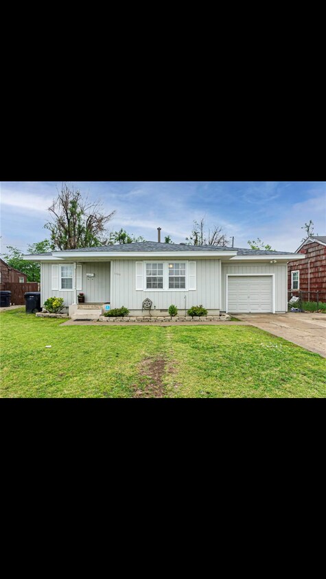 Primary Photo - 1434 Chestnut Dr