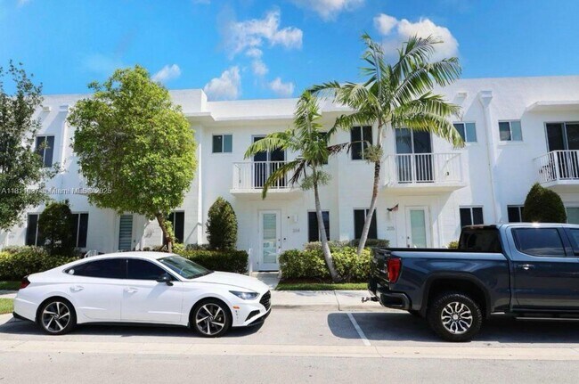 Foto del edificio - 2621 NE 212th Terrace