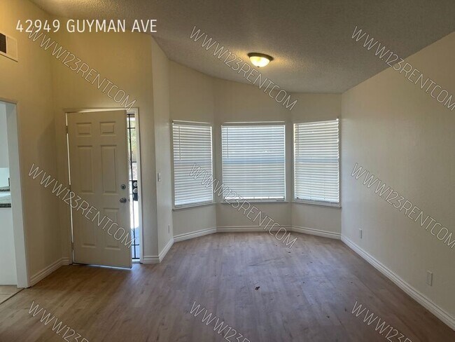 Foto del edificio - 42949 Guyman Ave