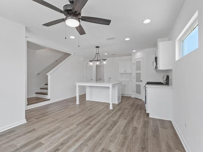 Building Photo - 3665 Meadow Vista Ln.