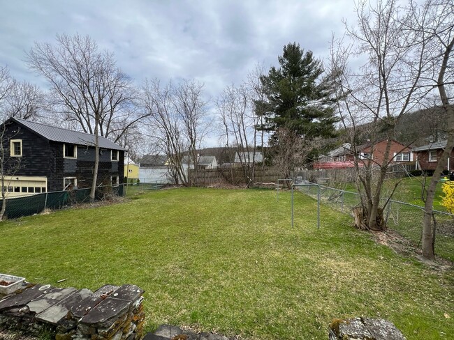 Building Photo - Spacious House on Binghamton’s Southside