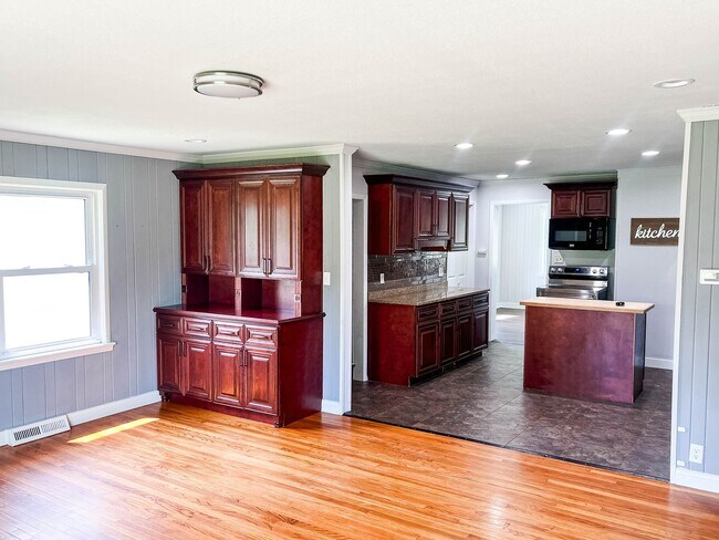Foto del edificio - FOR RENT SAINT JOE-MOVE IN READY