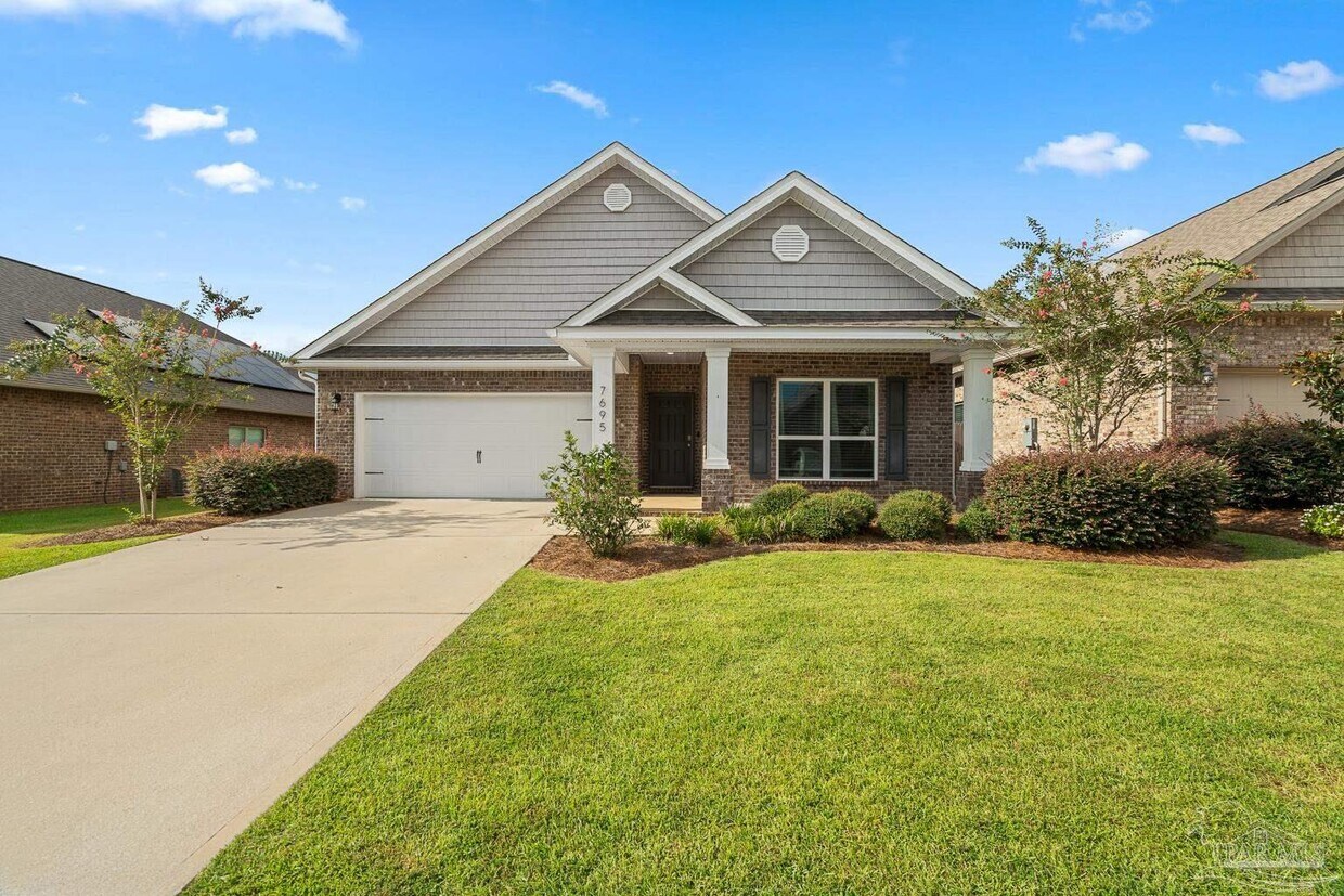 Foto principal - 7695 Burnside Lp