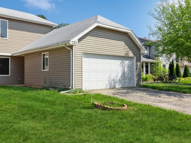 Primary Photo - 725 Clearwood Ct