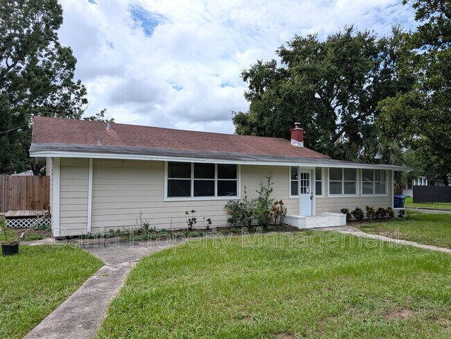 Foto del edificio - 6805 N Navin Ave
