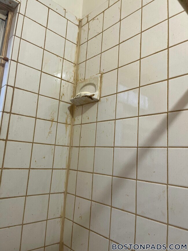 Building Photo - 157 Summer St