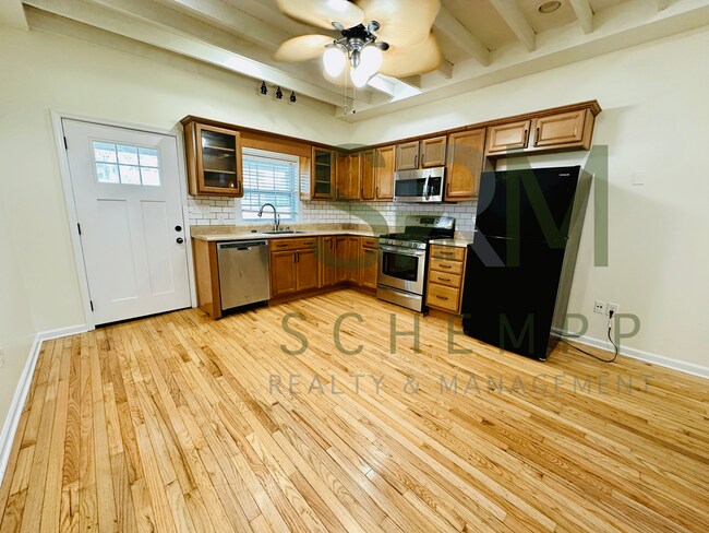 Foto del edificio - Modern 2BR off Eastern Parkway now available!