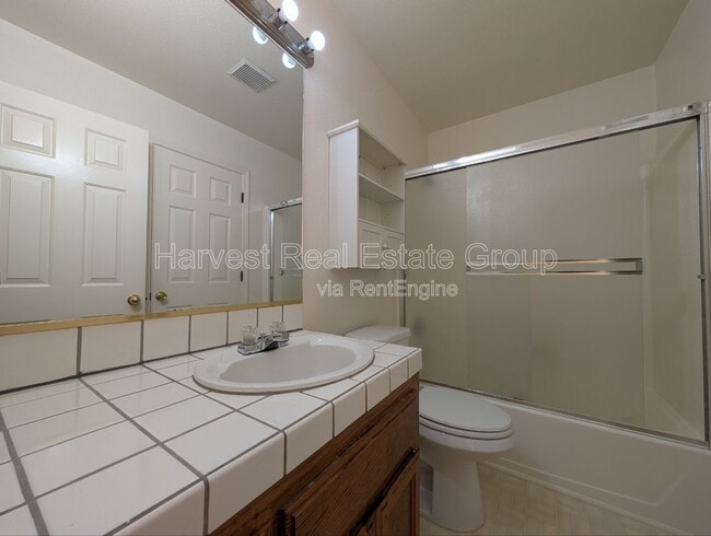 Building Photo - 312 Blossom Way