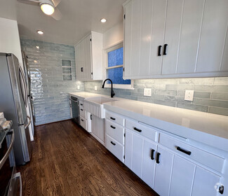 Building Photo - 501 Bayview Dr