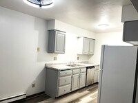 2241 Luann Ln